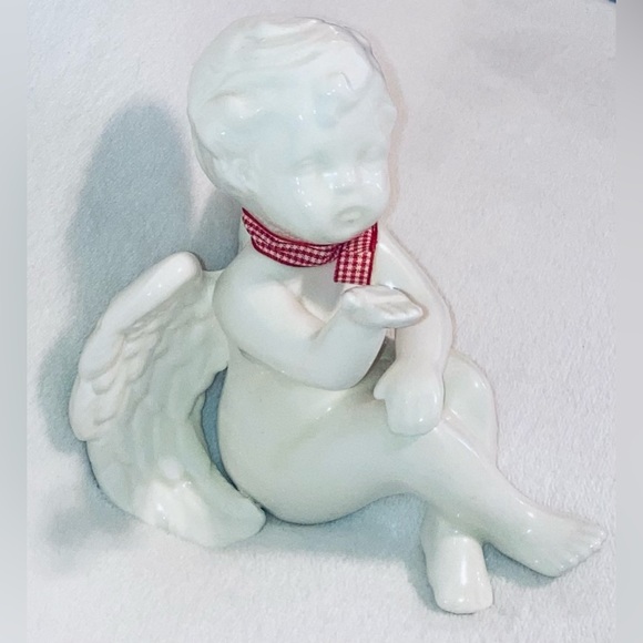 Ceramic Angel. - Picture 3 of 9